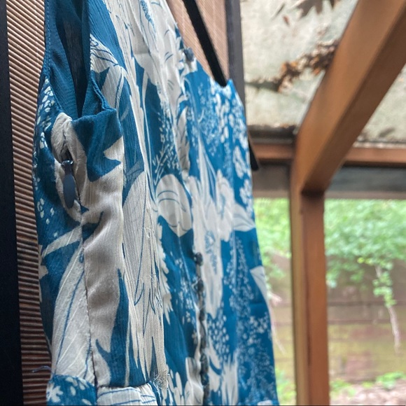 Tiered chiffon floral midi dress - Picture 9 of 12